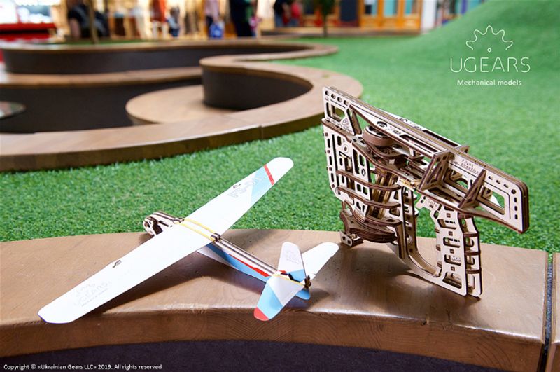 Ugears 70075 Flight Starter
